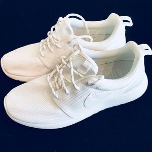 All white Nike Rosche
